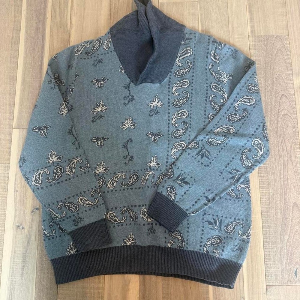 Sun + Stone blue & gray paisley sweater with black & white floral, size XL